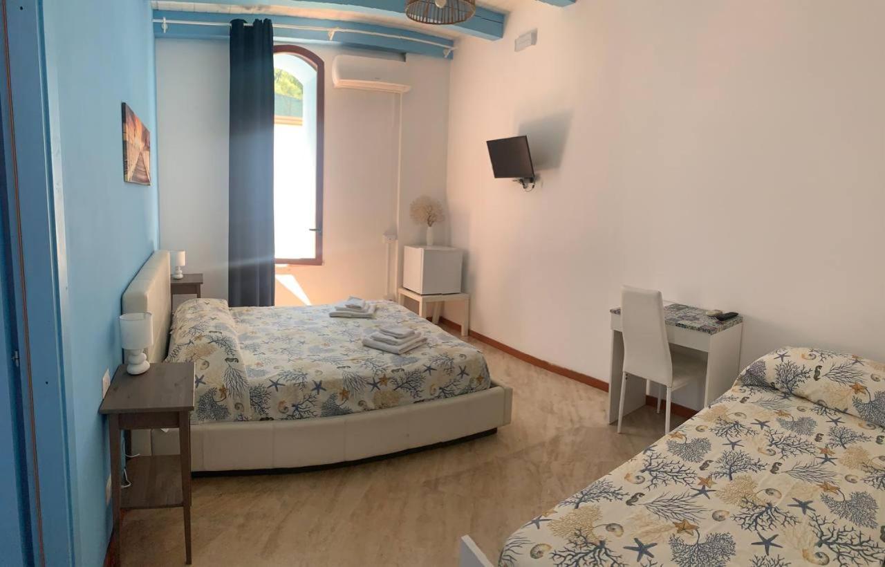 Borgomarino'S Room Cefalu Ngoại thất bức ảnh